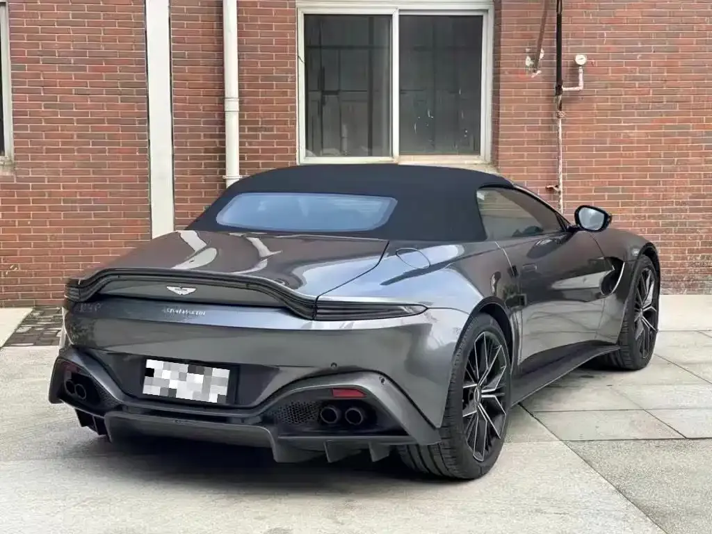 Aston Martin V8 Vantage 2021 из CN, фото 4