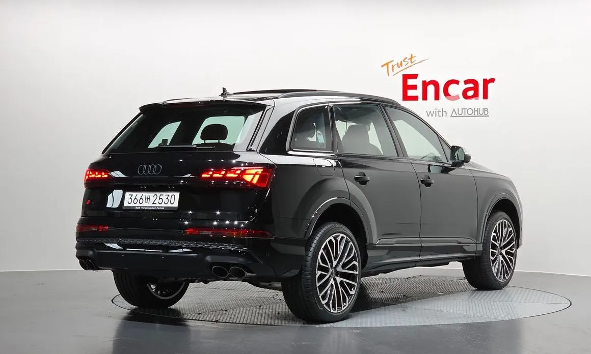 Audi SQ7 2026 из KR, фото 3