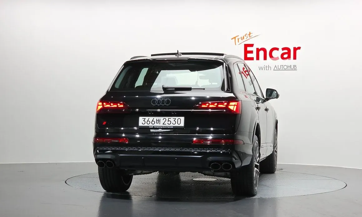Audi SQ7 2026 из KR, фото 2