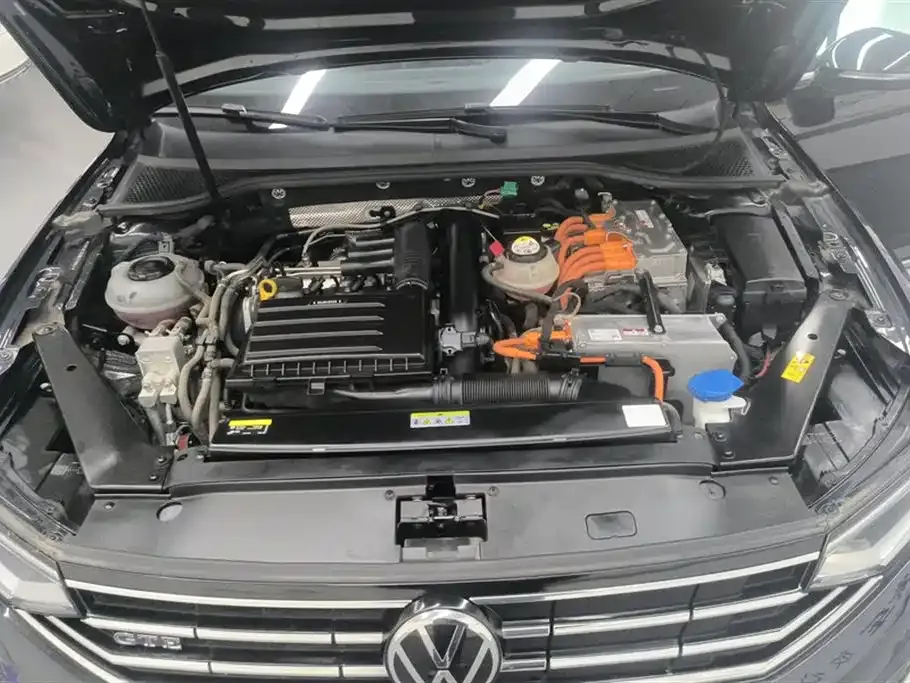 Volkswagen Magotan GTE PHEV 2023 из CN, фото 9