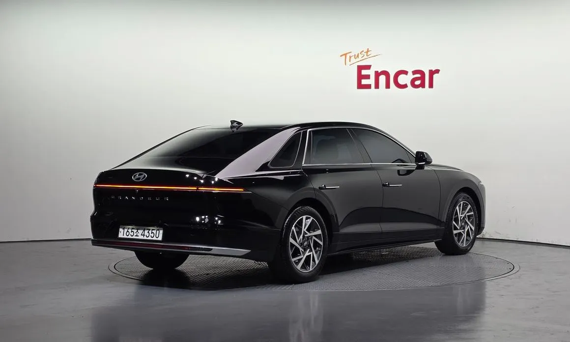 Hyundai Grandeur 2023 из KR, фото 3