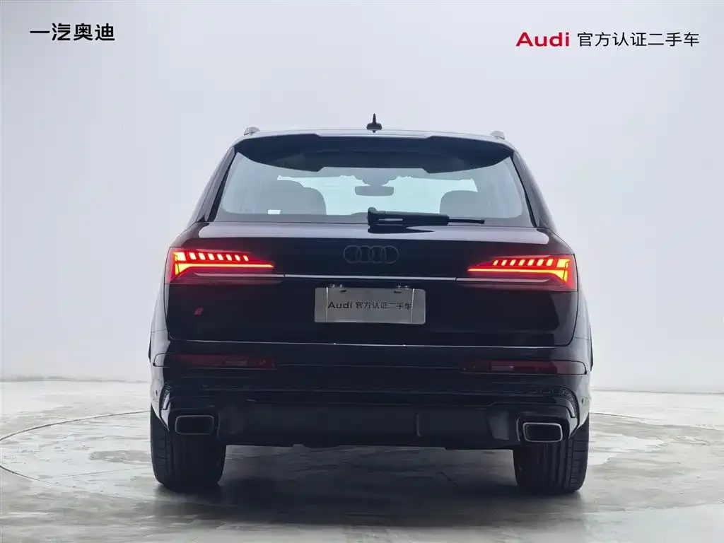 Audi Q7 — фото 2