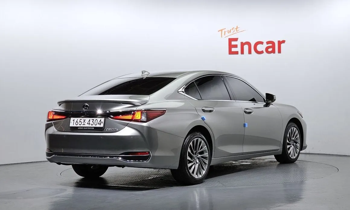 Lexus ES 2024 из KR, фото 2
