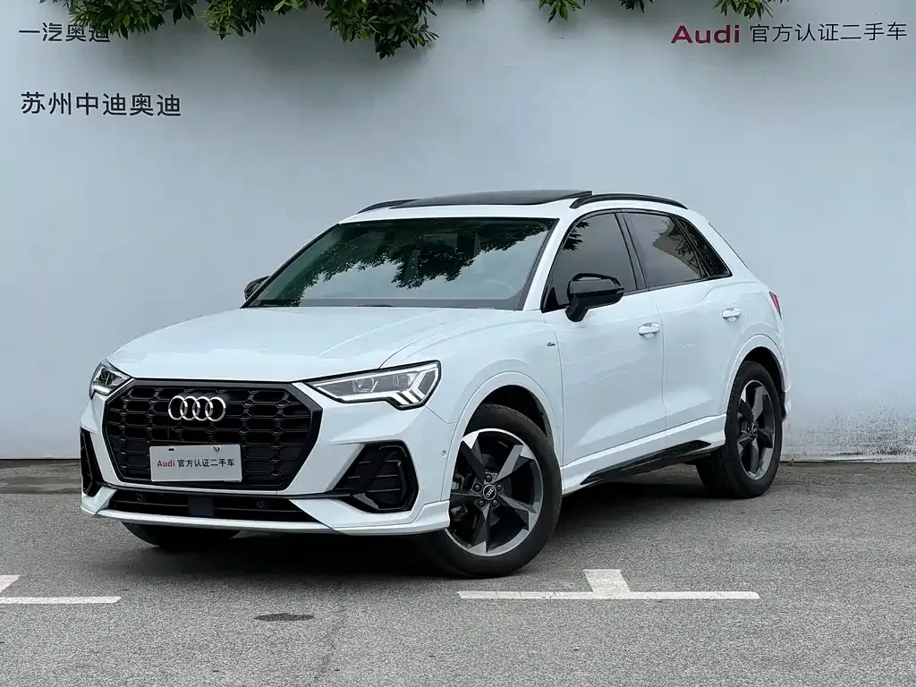 Audi Q3 — фото 1