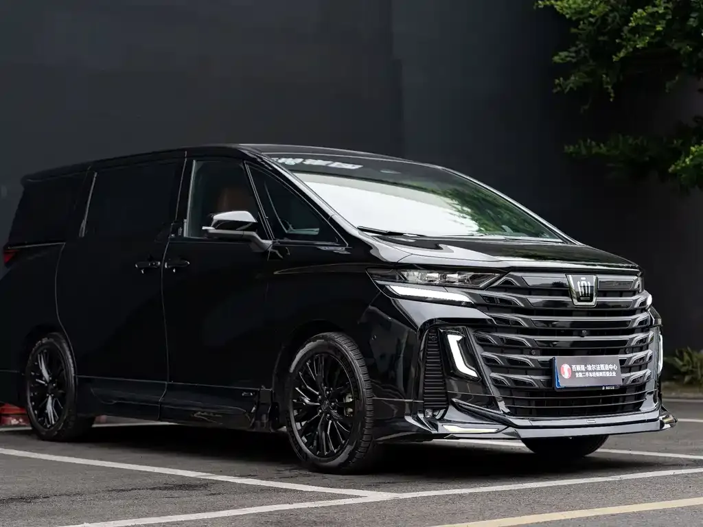 Toyota Vellfire — фото 8