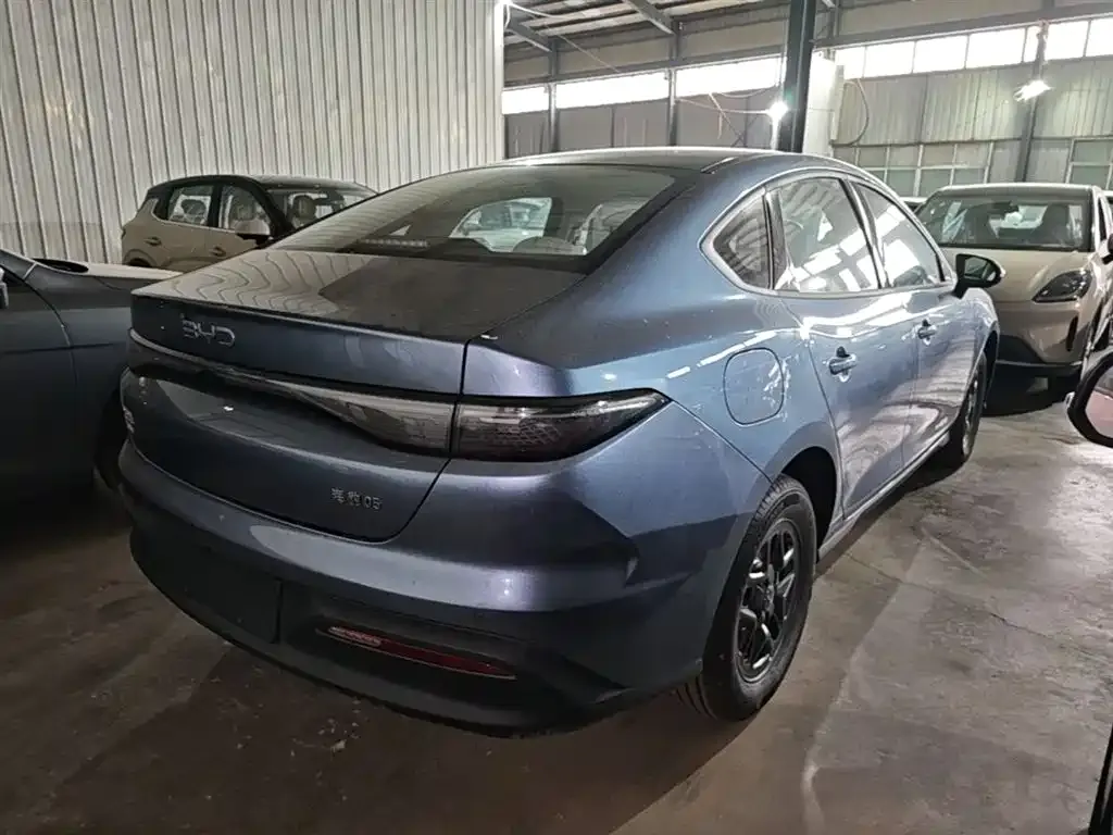 BYD Seal 05 DM-i — фото 3