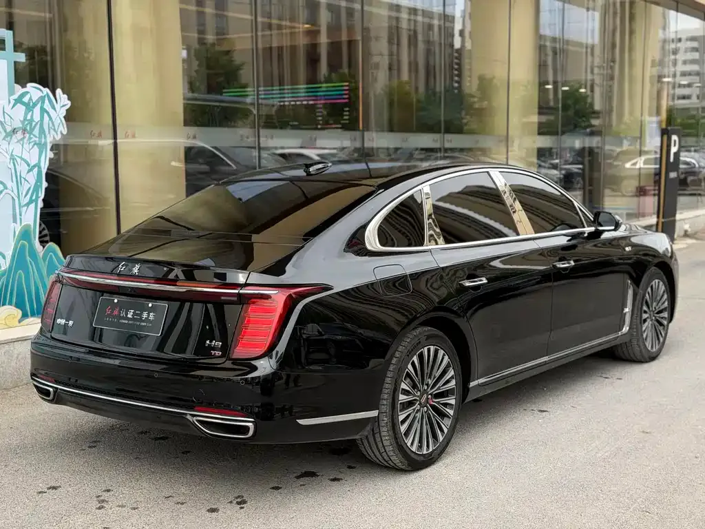 Hongqi H9 — фото 10