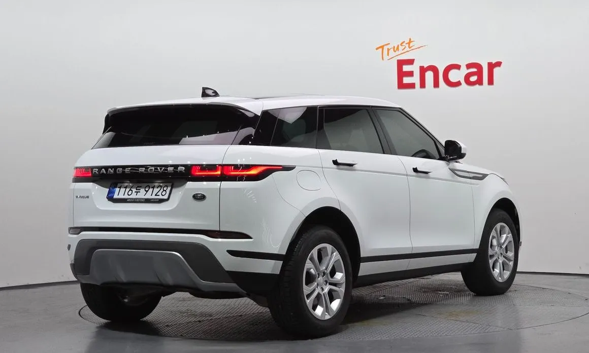 Land Rover Range Rover Evoque 2023 из KR, фото 2