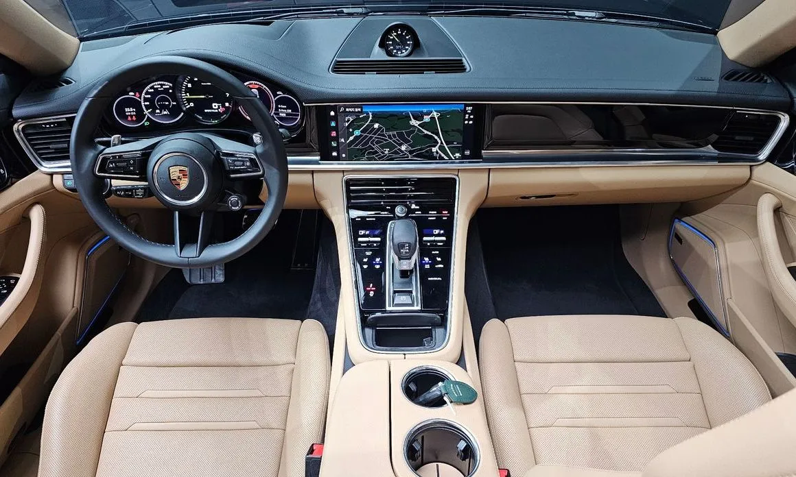 Porsche Panamera 2023 из KR, фото 6