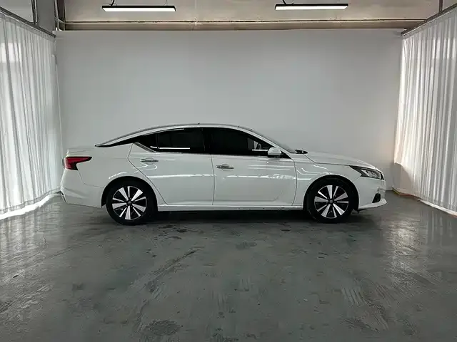 Nissan Teana — фото 4