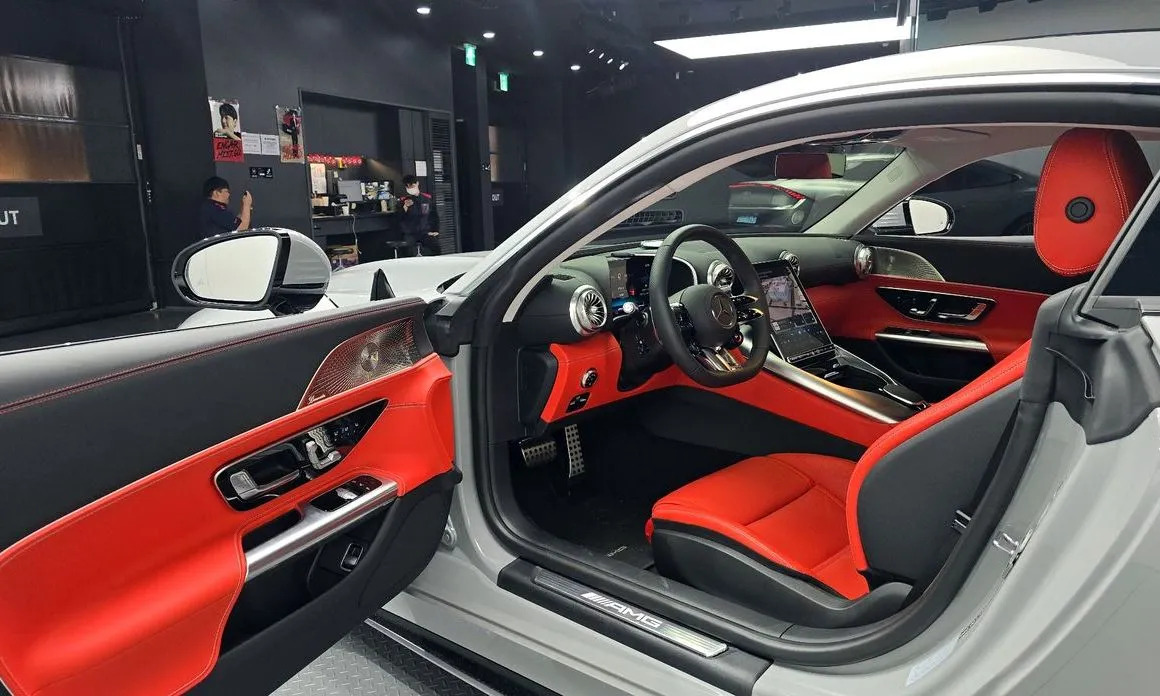 Mercedes-Benz AMG GT 2025 из KR, фото 4