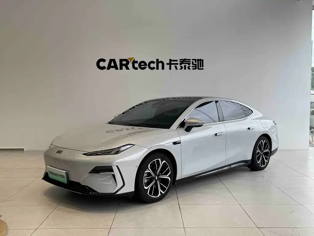 Geely Galaxy E8