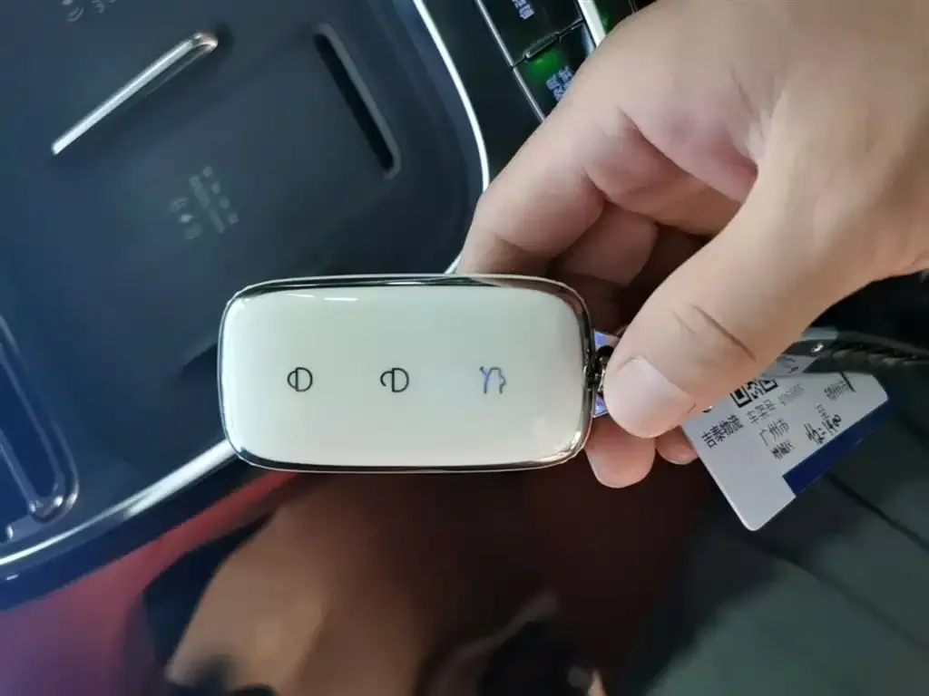 Geely Galaxy M9 2026 из CN, фото 2