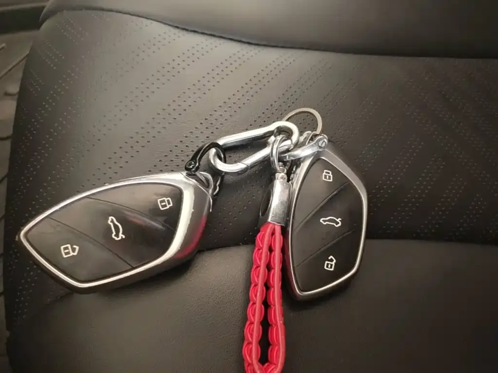 Roewe Ei5 2022 из CN, фото 6