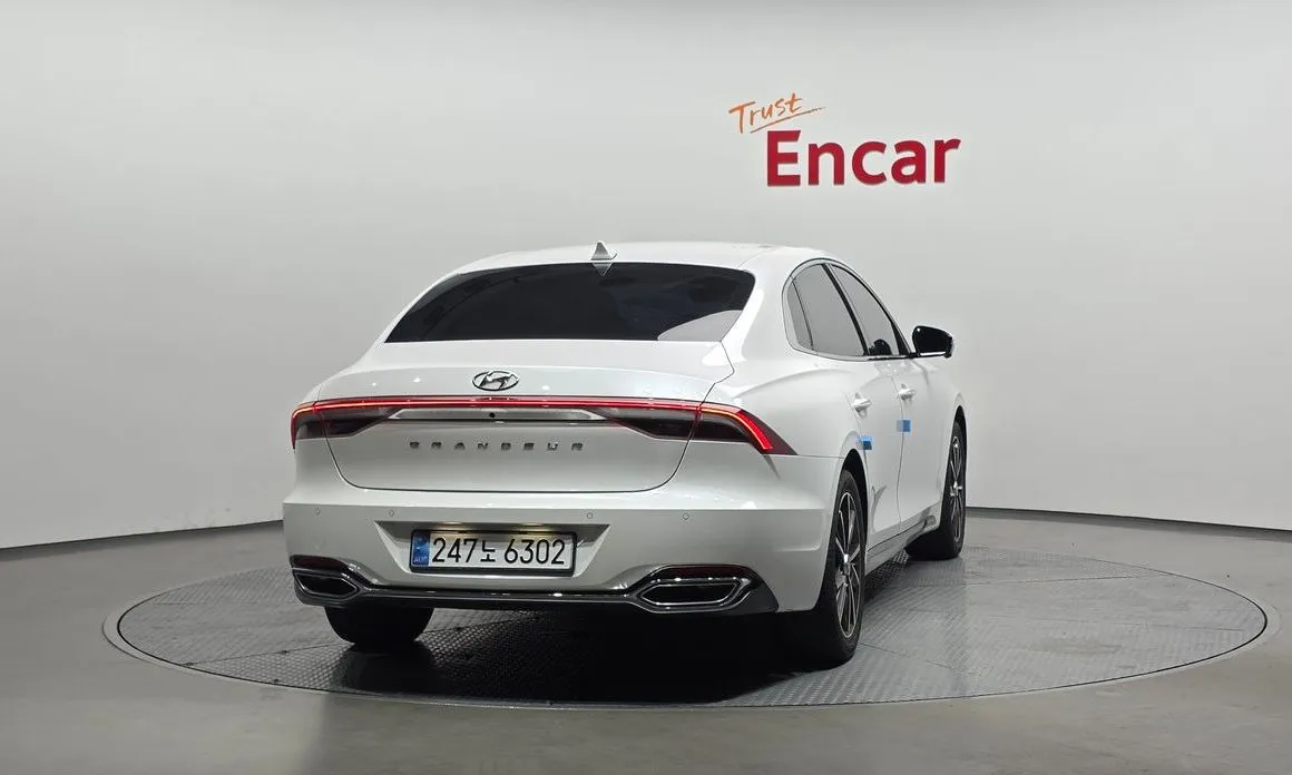 Hyundai Grandeur 2022 из KR, фото 8