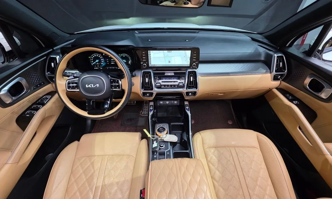 Kia Sorento — фото 8