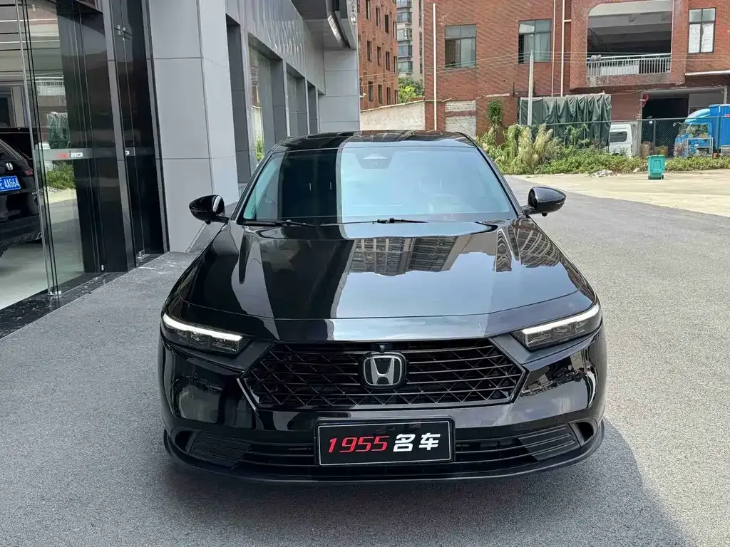 Honda Accord — фото 9