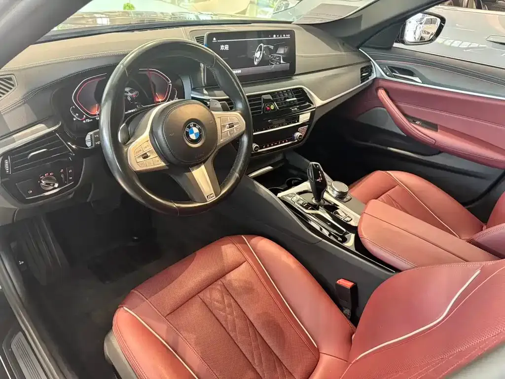 BMW 5 Series — фото 5