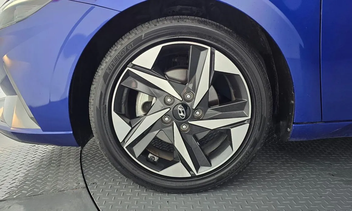 Hyundai AVANTE — фото 9