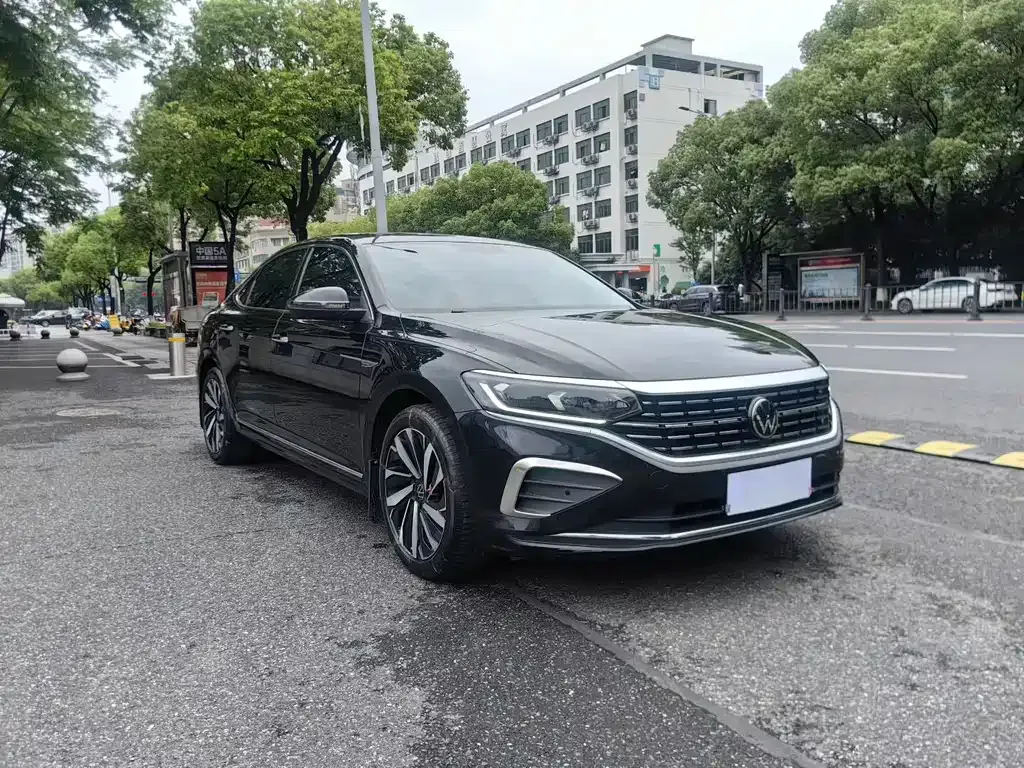 Volkswagen Passat — фото 2