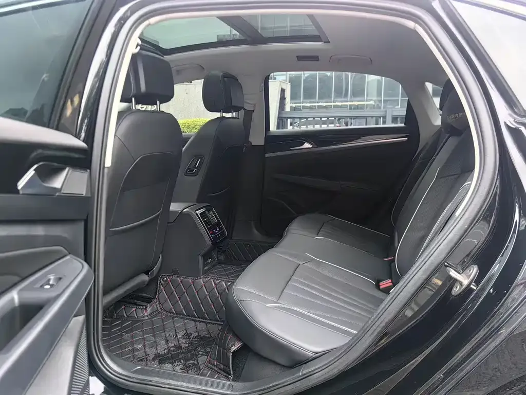 Volkswagen Passat — фото 4