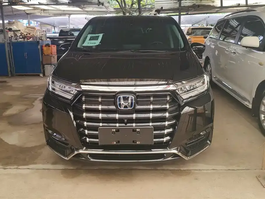 Honda Elysion 2023 из CN, фото 10