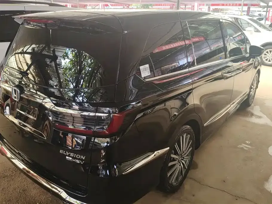 Honda Elysion 2023 из CN, фото 5