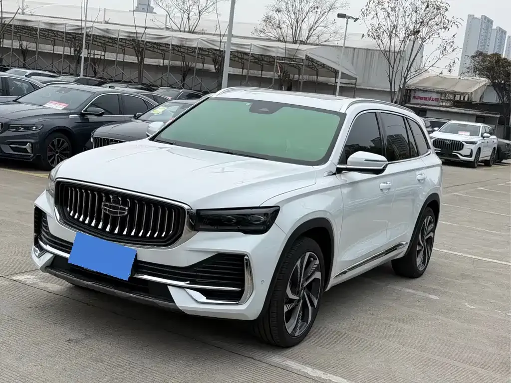 Geely Xingyue L — фото 1