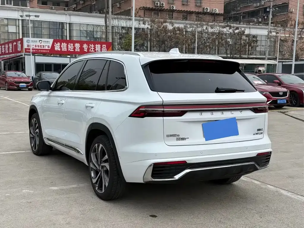 Geely Xingyue L — фото 9