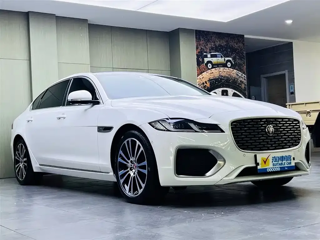 Jaguar XFL — фото 8