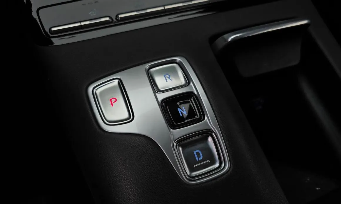 Hyundai Grandeur 2021 из KR, фото 2