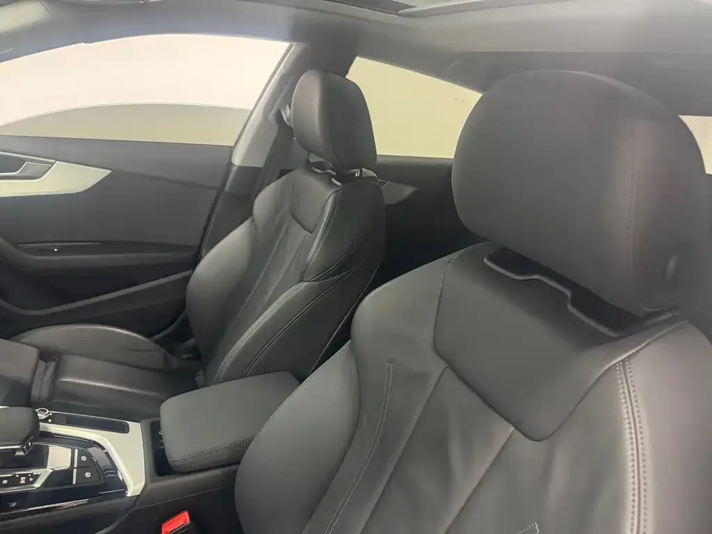 Audi A5 (Import) 2023 из CN, фото 2
