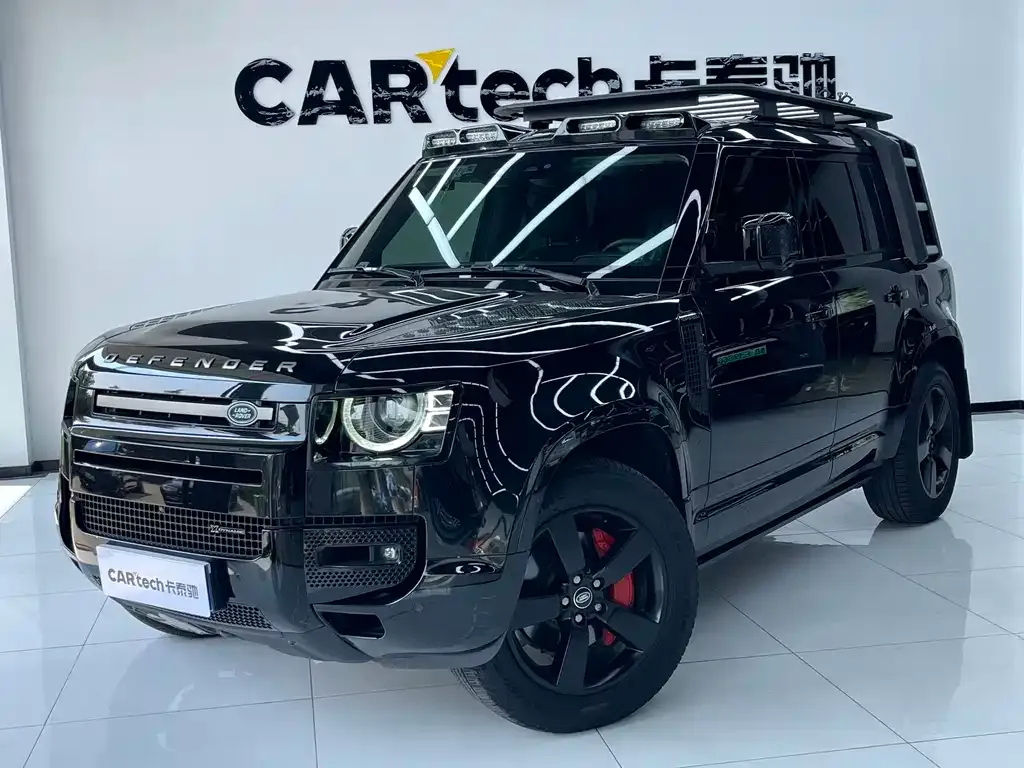 Land Rover Defender — фото 1
