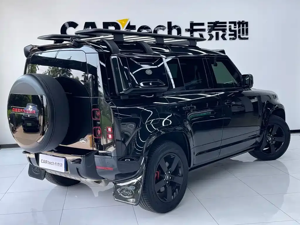 Land Rover Defender — фото 10