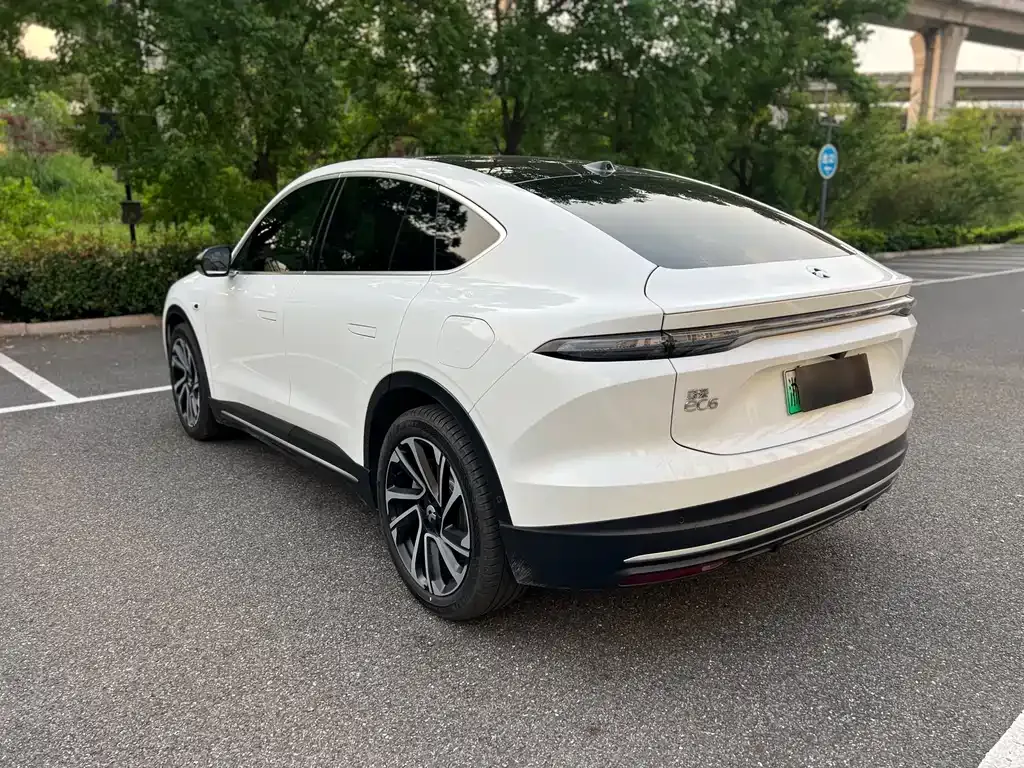 NIO EC6 — фото 10