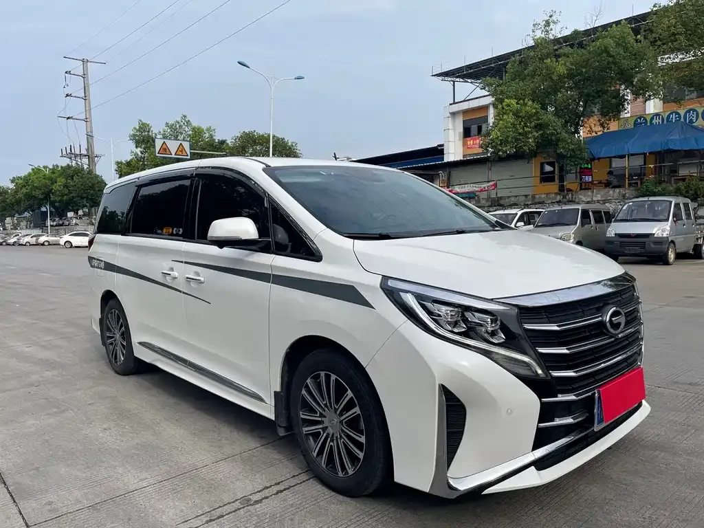 GAC Motor Trumpchi M8 — фото 8