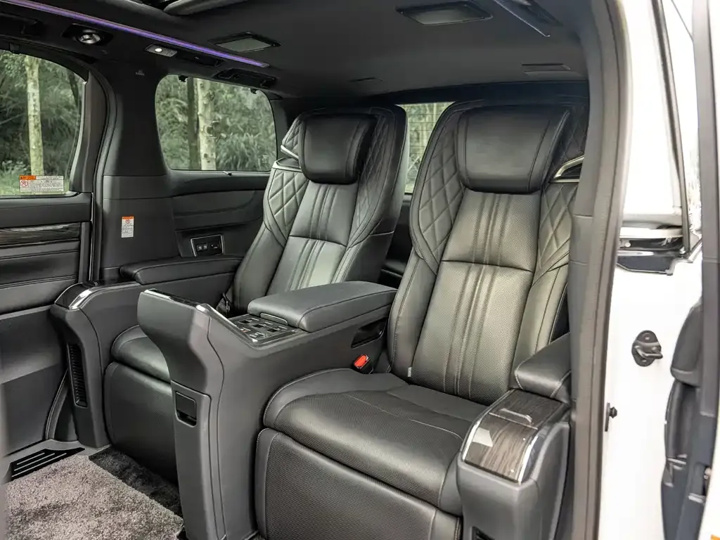 Lexus LM 2022 из CN, фото 3