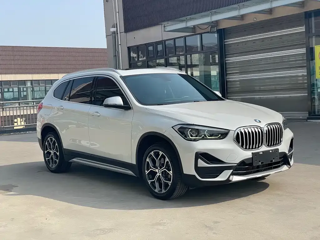 BMW X1 — фото 2