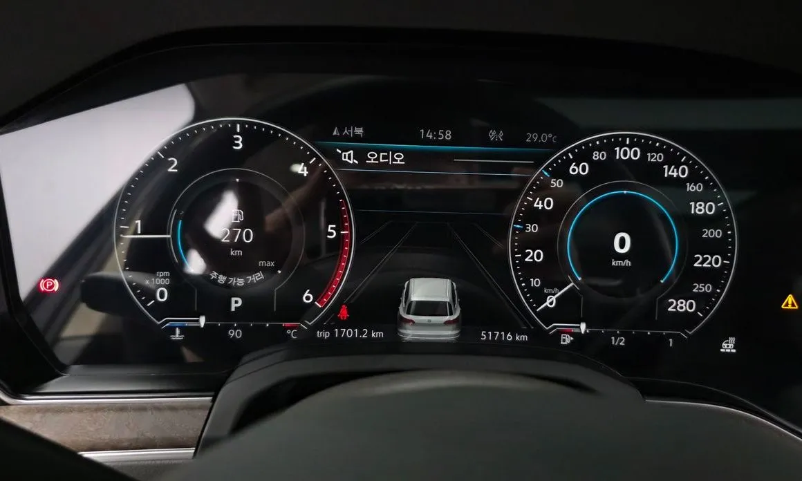 Volkswagen Touareg 2023 из KR, фото 6