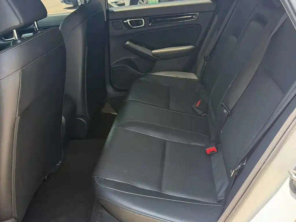 Honda Civic 2024 из CN, фото 2