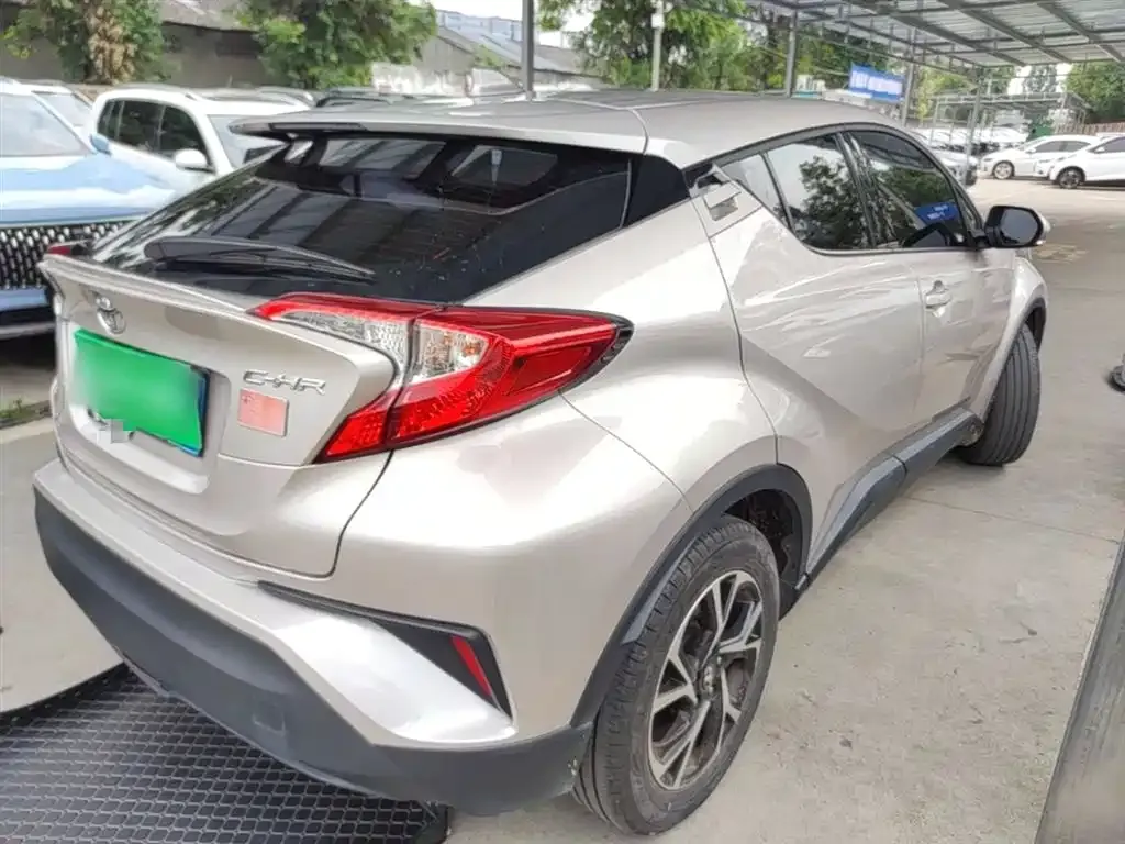 Toyota C-HR — фото 3