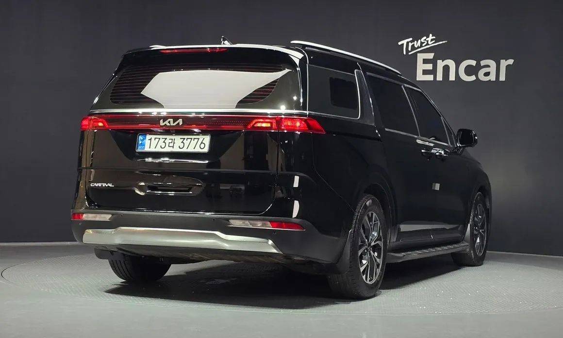 Kia Carnival — фото 2