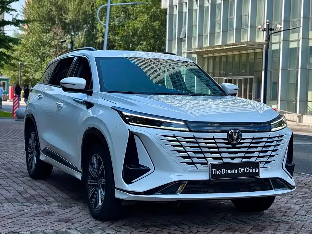 Changan CS75PLUS — фото 9