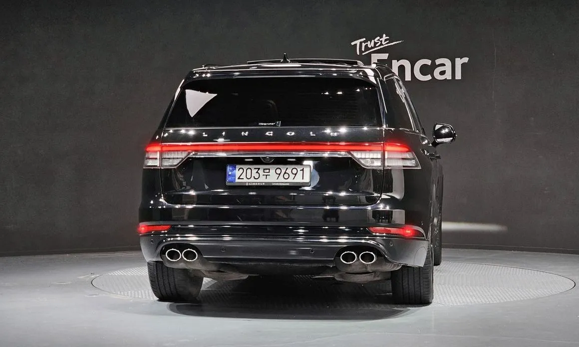 Lincoln Aviator — фото 10