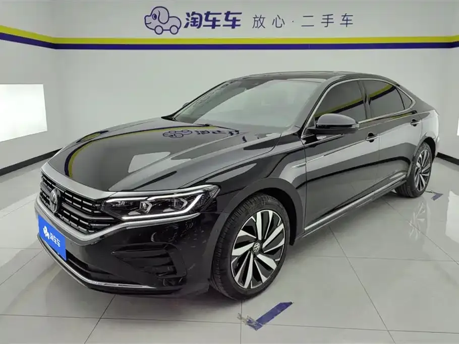 Volkswagen Passat — фото 1