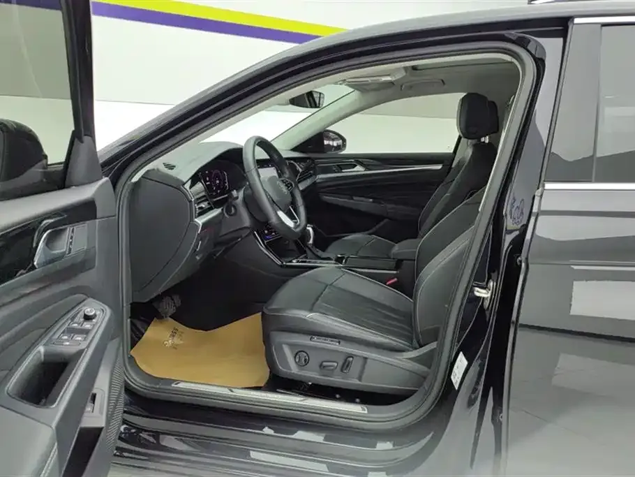 Volkswagen Passat — фото 7