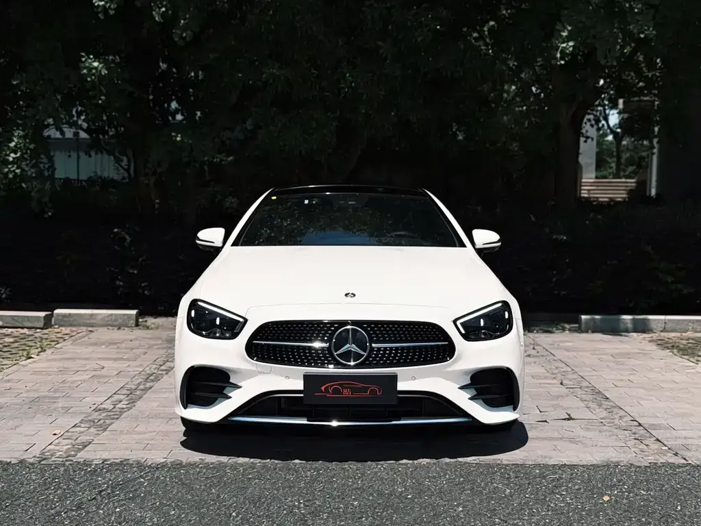 Mercedes-Benz E-Class (Import) — фото 3