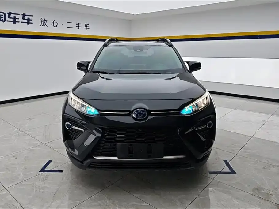 Toyota Wildlander — фото 5