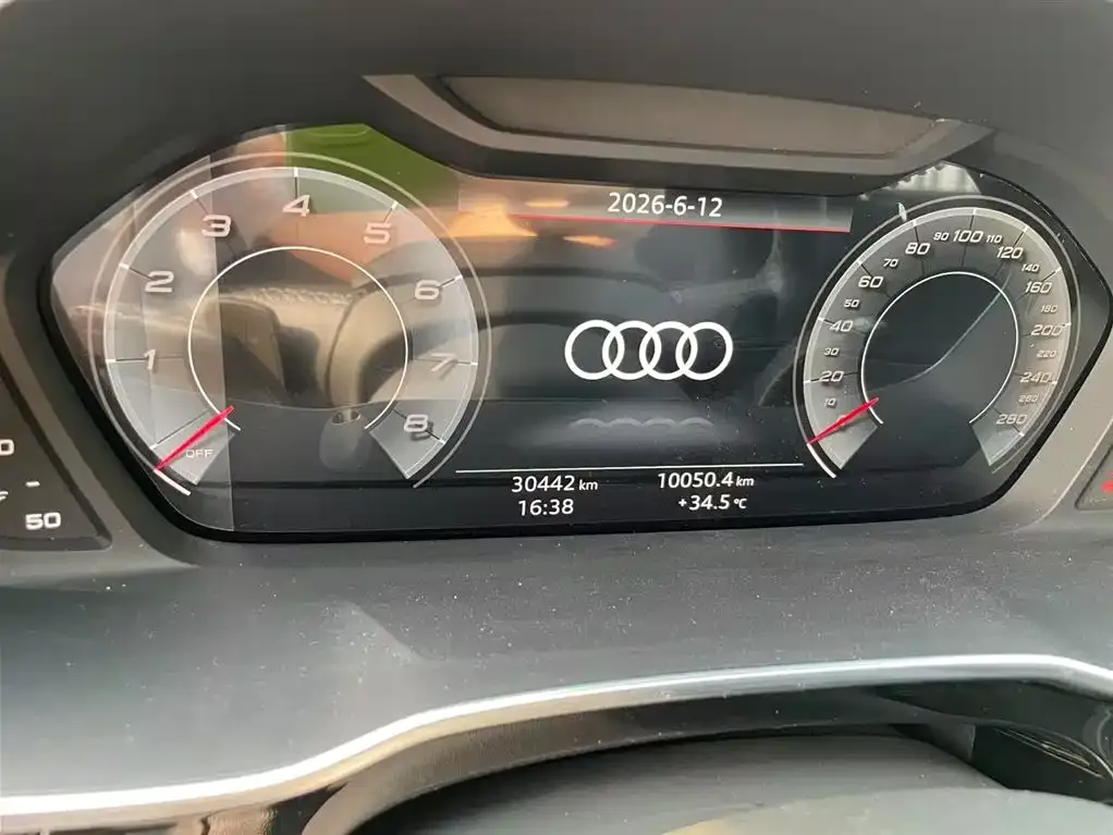Audi Q3 — фото 2