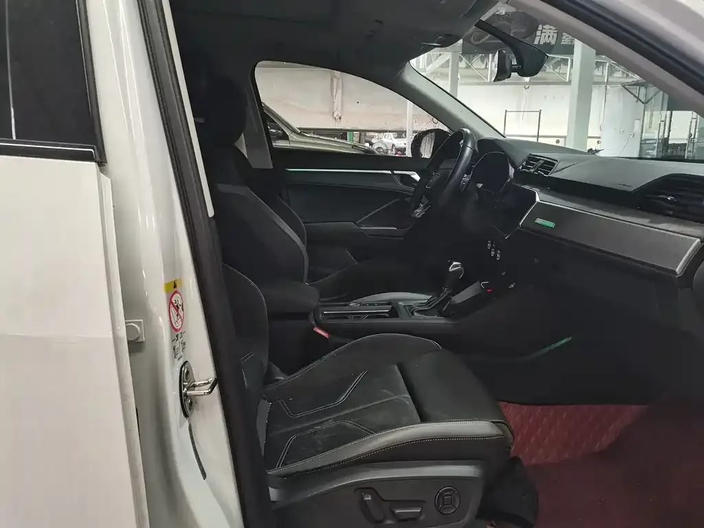 Audi Q3 Sportback — фото 2